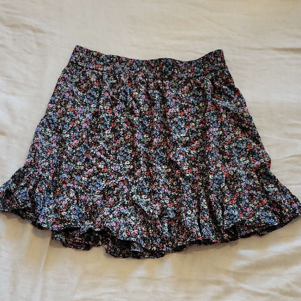3/$20 LOFT Multicolor Floral Skater Skirt
